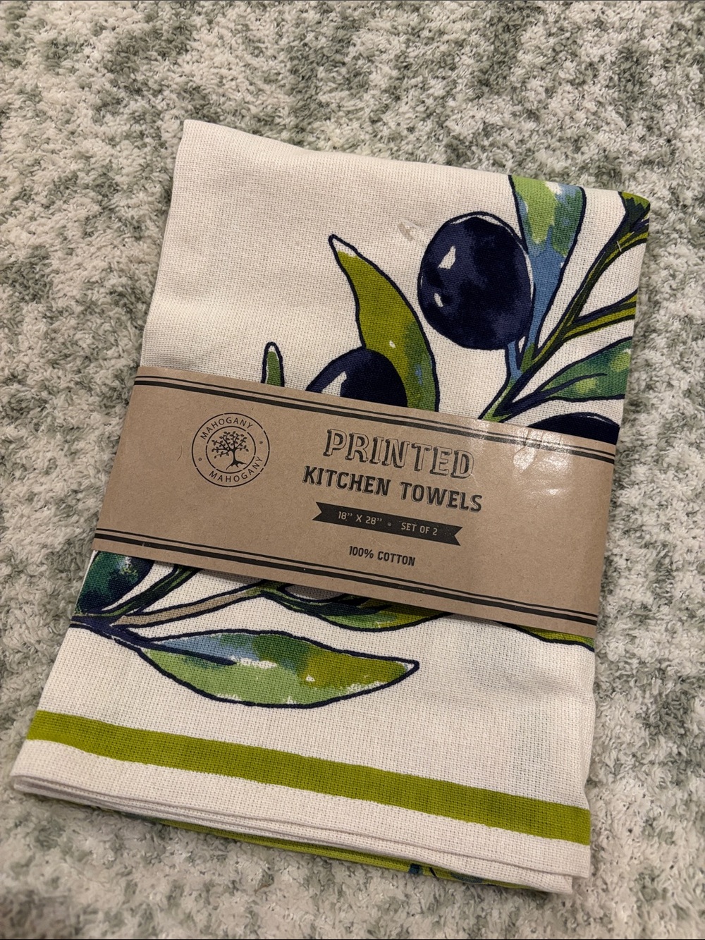Mahogony Olive Branch Printed Kitchen Towels Set of 2 NWT 18x28” Cotton